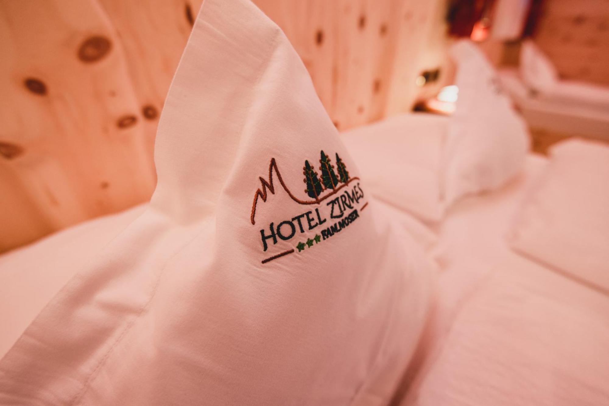 Hotel Zirmes Моэна Экстерьер фото